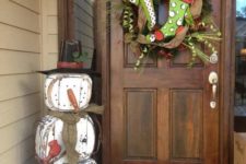 36 shabby snowman decoration made of reclaimed wood
