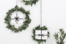 04 leafy wreaths with gift boxes inside for a modern look