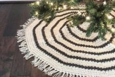 04 this crocheted tree skirt will add warmth and tons of handmade charm to your holiday decor