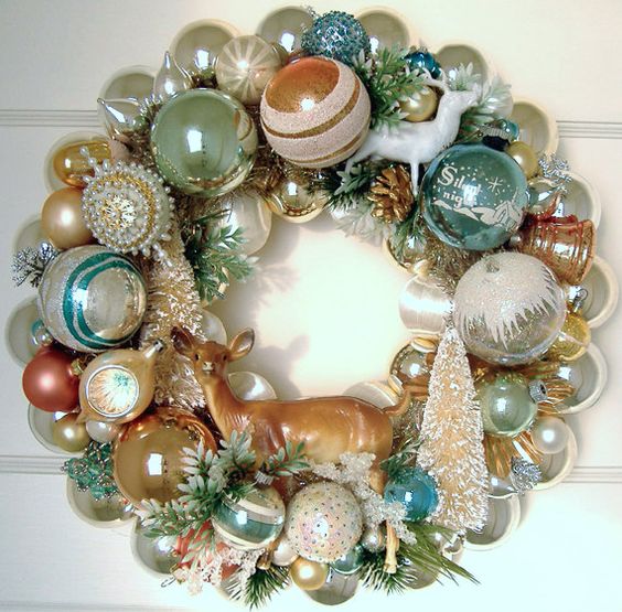 vintage Christmas ornament wreath