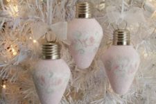 20 usual bulbs turned into snowy Christmas ornaments in pink