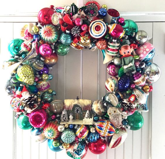 vintage ornaments wreath