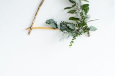 27 foraged triangle Christmas wreath with greenery
