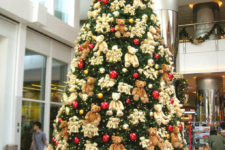 32 teddy bear Christmas tree will be loved by kids