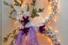 34 lit up snowman wreath with a monogram and tulle