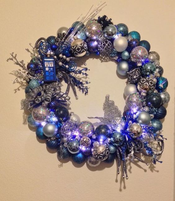 Doctor Who tardis wreath with onaments