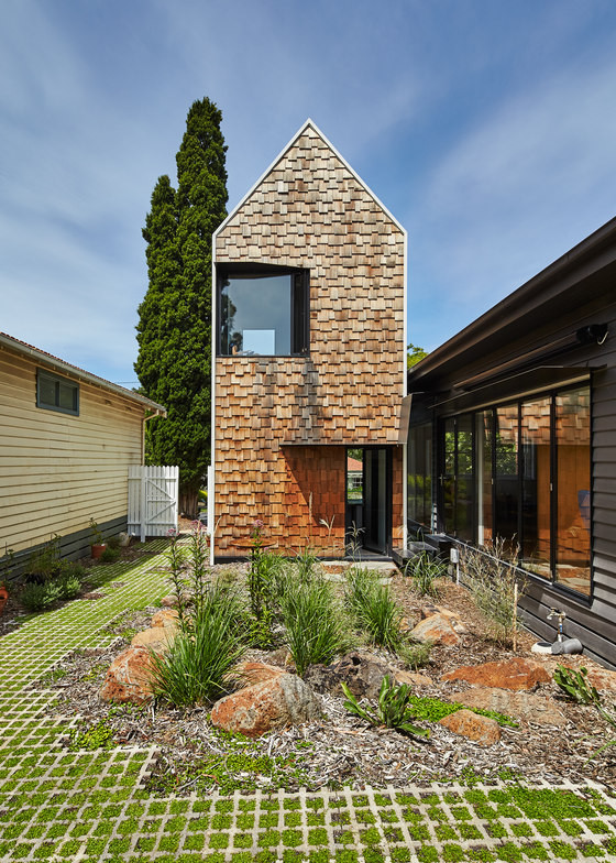 The Tower House is a unique building fully sustainable and adapted to the clients' needs