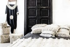 09 Moroccan wedding blanket + handira pillows create an ambience here