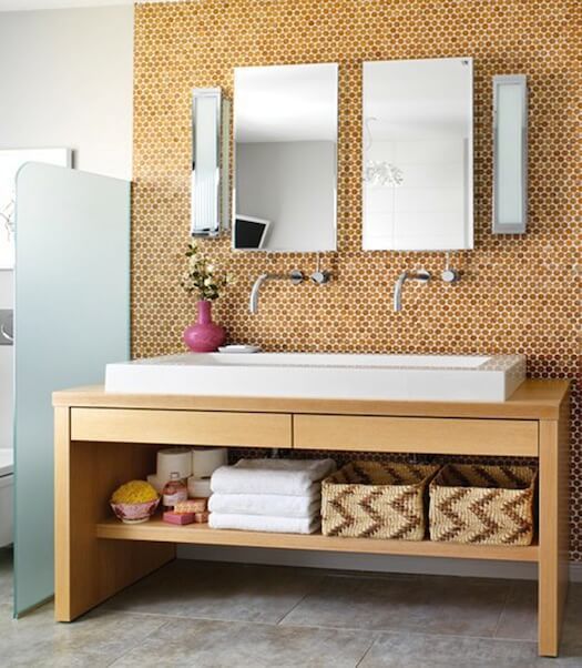 corked walls will add coziness to your bathroom, and that's essential