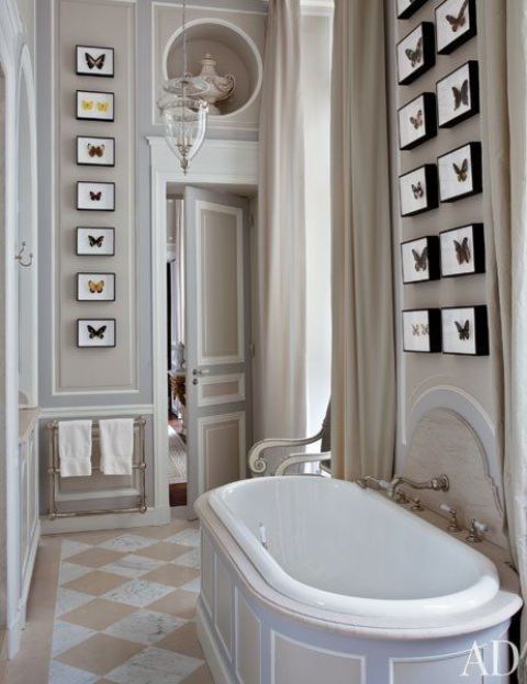taupe Victorian bathroom with light brown touches