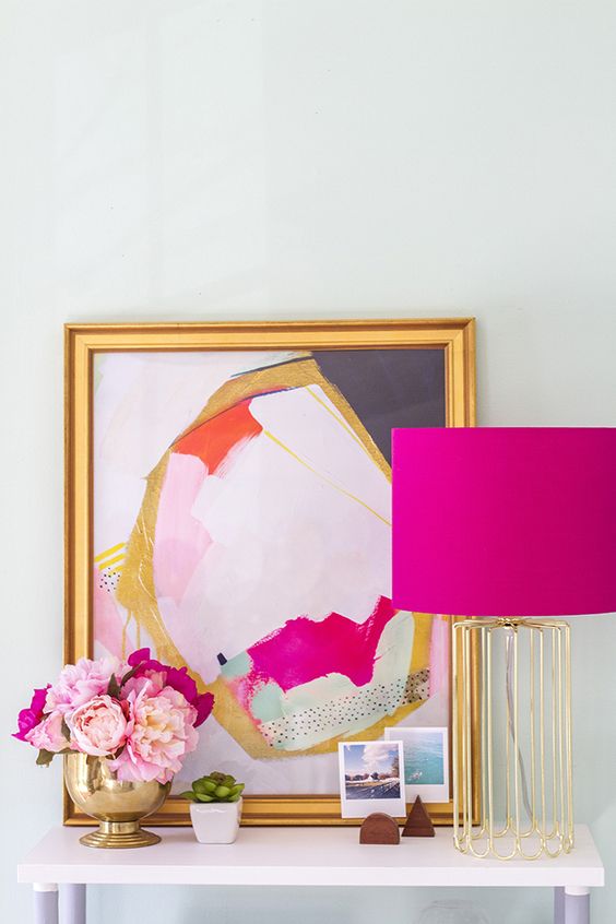 make a fuchsia lampshade for your bedroom to create a mood