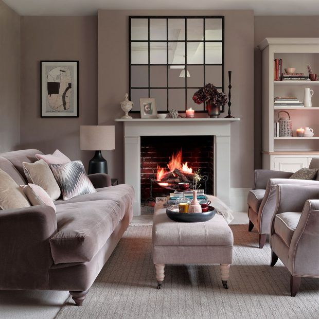 Light violet tones fit well in taupe interiors.
