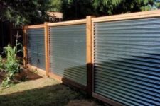 24 warm-colored wood and corrugated metal for a privacy fence
