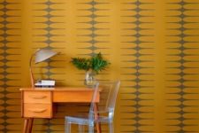 32 vintage yellow and grey wallpaper makes a bold statement