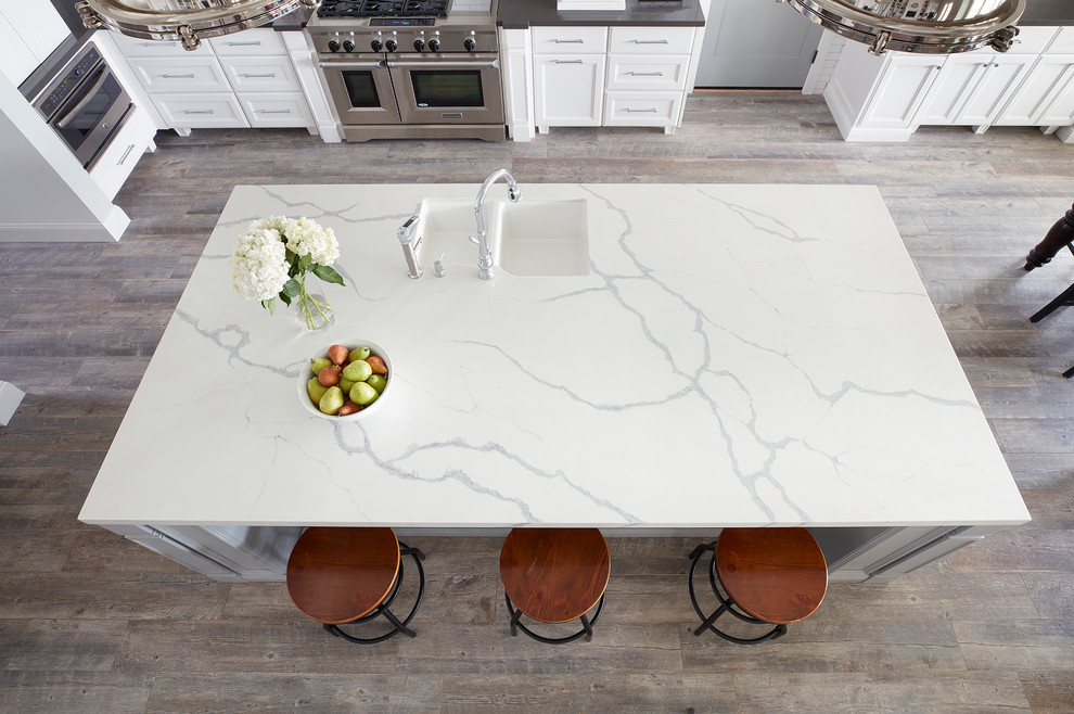 quartz surface could look like real marble but it is cheaper