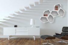 02 It can be wall-mounted or standing, and easily reconfigured if you want