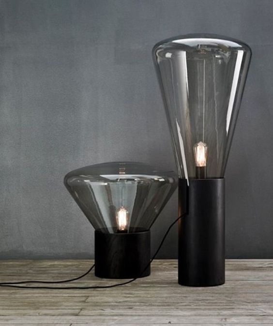 muffin-inspired table lamp with a black base and eye-catchy glass shades