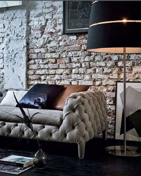 oversized floor lamp with in black looks very masculine