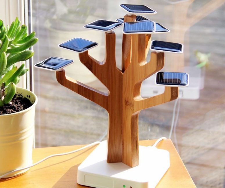 Solar Suntree battery charger is an eye catchy piece that can accomodate a lot of gadgets at once and recharge them all