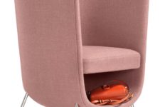 03 Four steel legs make the chair stable and comfy in using – such a cool shell