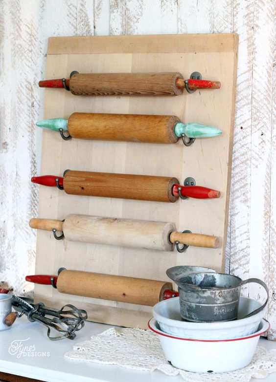 colored rolling pin board wall art can be easily made by you
