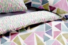 14 watercolor colorful chaotic triangle bedding for a more creative look