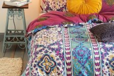 07 colorful textured bedding with eye-catchy prints and patterns