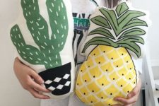 22 a cactus and a pineapple pillow for fun summer home decor