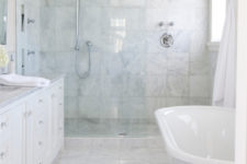 10 The first bathroom is clad with white marble, it’s very luxurious and elegant