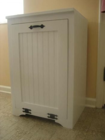 43 Sneaky Ideas To Hide A Trash Can In Your Kitchen - DigsDigs