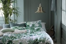 22 emerald, dark green and white bedding set with a botanical print and plain parts