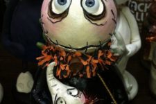 07 grimmy ghost dolls make up a gorgeous Halloween decoration for any home