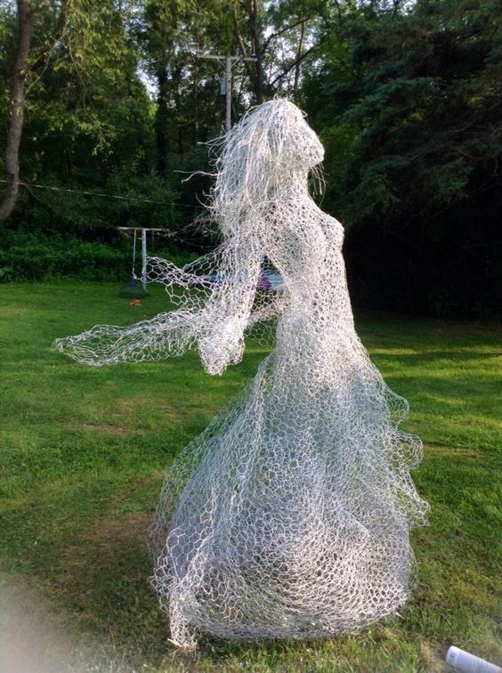 A scary chicken wire ghost for outdoors   turn on your imagination to realize some in the yard