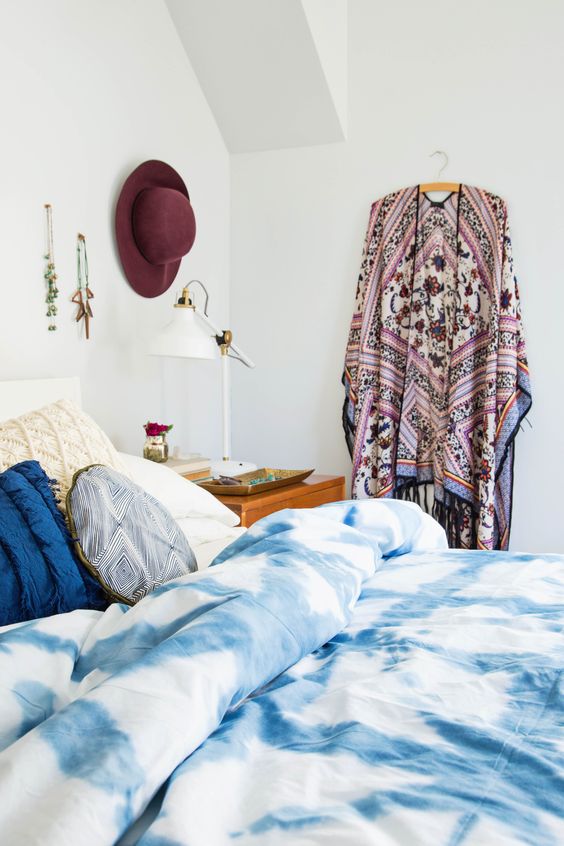shibori blanket for a heavenly relaxing bedroom