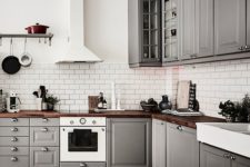 15 a vintage grey L-shaped kitchen for a large open layout, which looks more spacious cause of no dividers