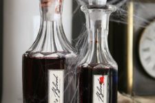 25 gorgeous idea for Halloween – pour some red wine into elegant bottles