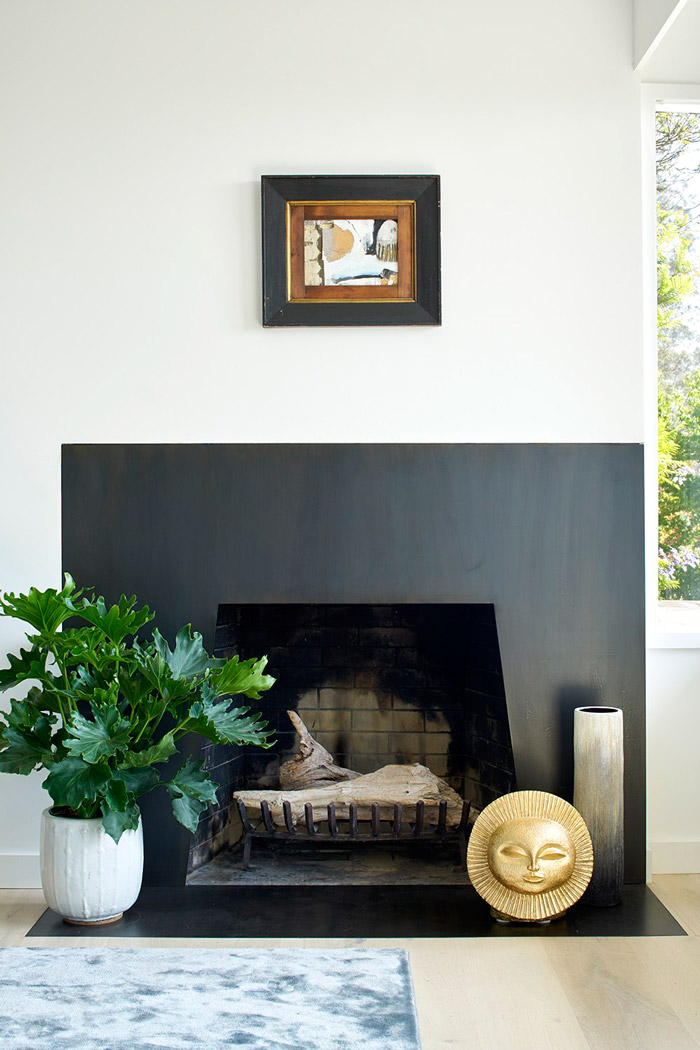 There's a sleek dark fireplace, which isn't used but it adds coziness and comfort