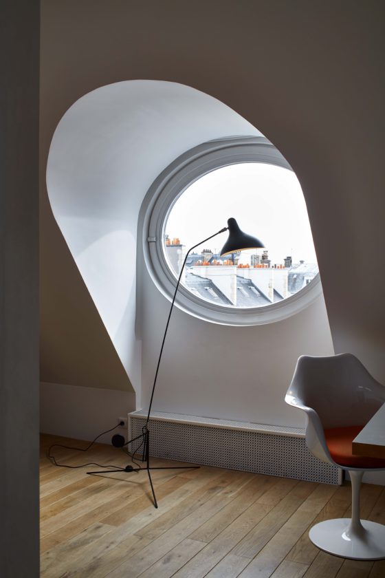 Mantis BS1 designed by Bernard Schottlander is a comfy floor lamp ideal for a reading nook