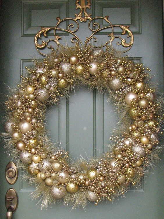 a mixed metals Christmas wreath in silver, gold and champagne colors