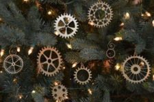 06 cool metallic gear ornaments are ideal for a steampunk tree