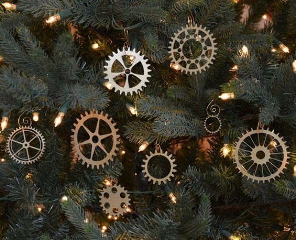 cool metallic gear ornaments are ideal for a steampunk tree