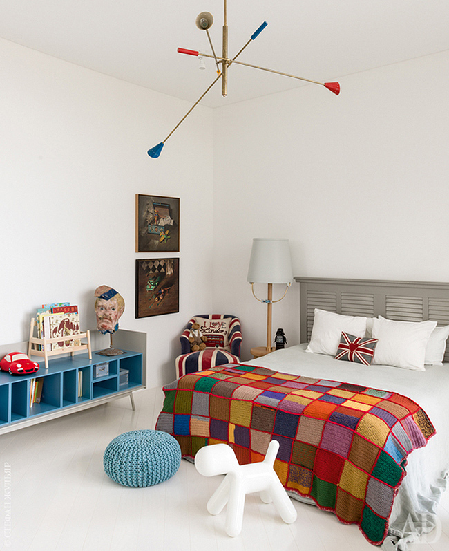The kids' space is also quirky, with a couple of bold artworks, a sculpture and some colorful textiles