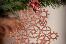 16 a steampunk gear Christmas tree ornament made by laser cutting