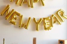 19 a gold balloon garland can be made by you and will decorate any zone or space