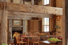 21 natural wooden beams, floors and even furniture in warm shades is truly barn-like