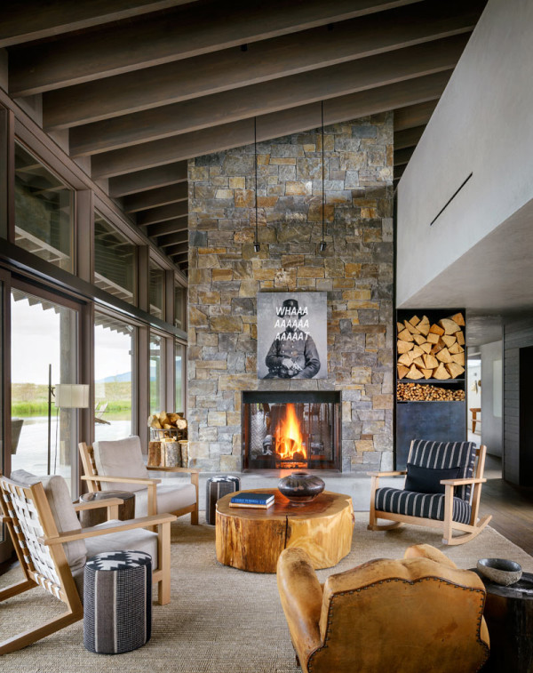 There's a second fireplace with a sittign zone around it to invite guests or just relax by the fire