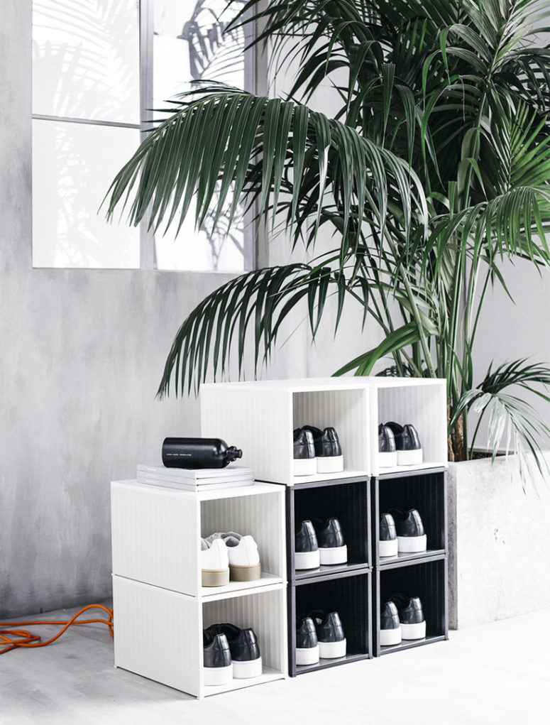 The design is monochrome and the style is minimalist, here a shoe cabinet