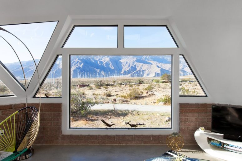 Now there are a lot of windows here and there to enjoy the views of the desert and mountains