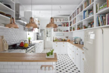 03 Large and long shelves take two walls, and some colorful touches enliven the kitchen