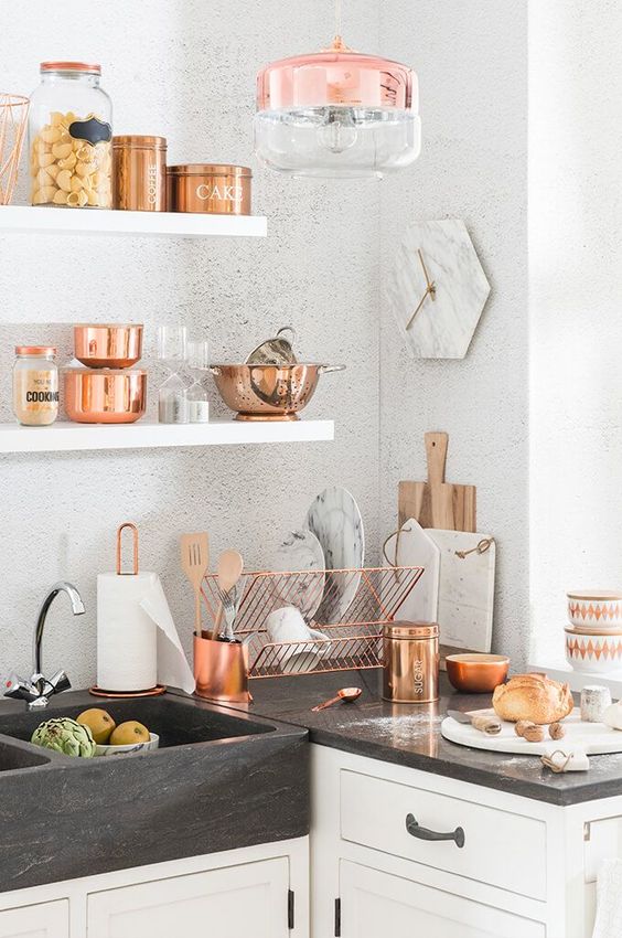 buy copper tableware, pots and cans and your kitchen will play with new chic